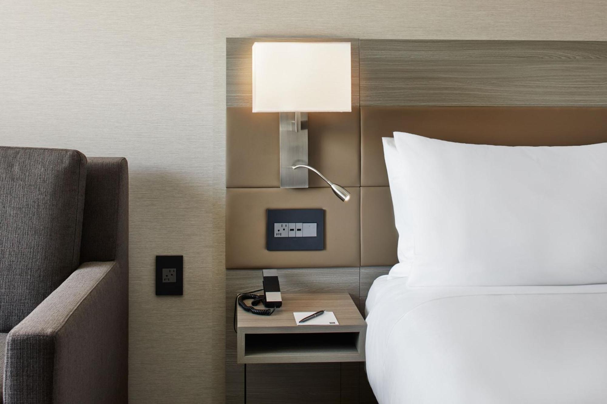 Ac Hotel By Marriott Sacramento Extérieur photo