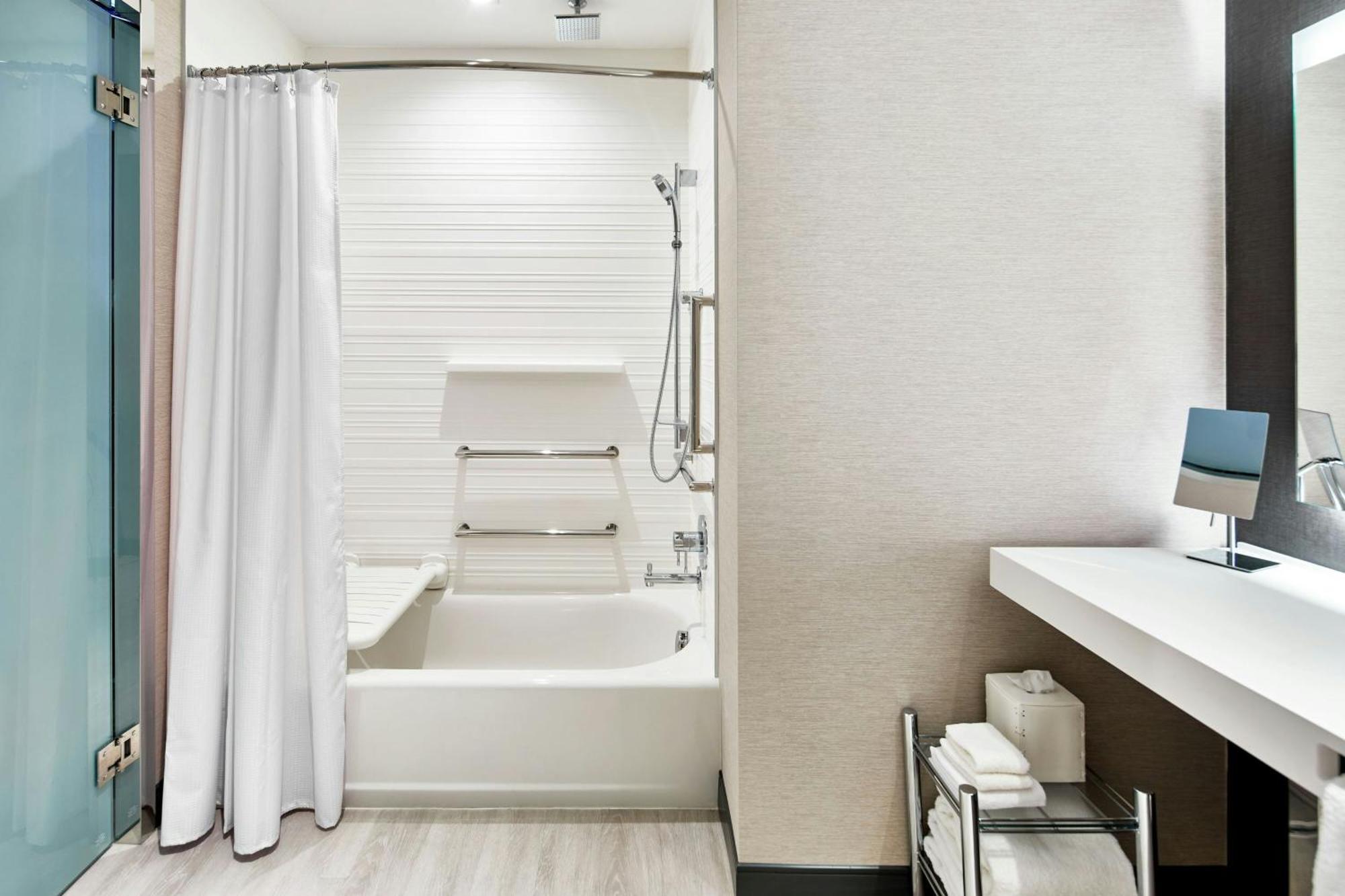Ac Hotel By Marriott Sacramento Extérieur photo