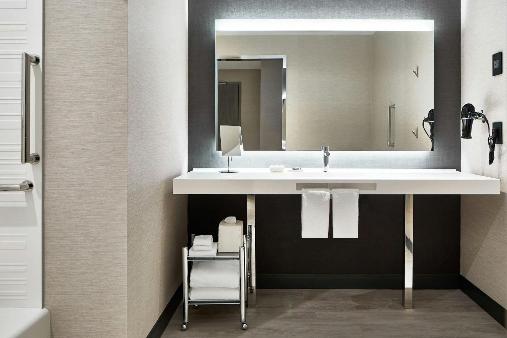 Ac Hotel By Marriott Sacramento Extérieur photo